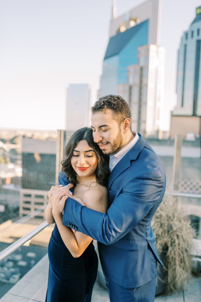 couple-outdoor-at-downtown-nashville-engagement-session